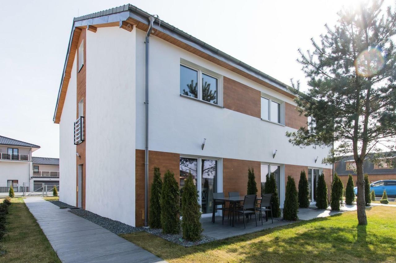 Apartamenty Bieg Устка Екстериор снимка