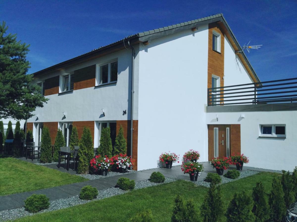 Apartamenty Bieg Устка Екстериор снимка